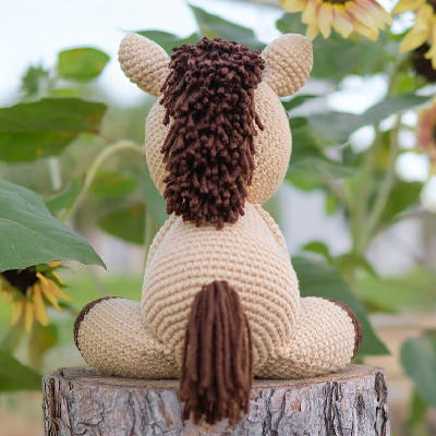 грива і хвіст коника амігурумі- Безкоштовні схеми амігурумі, описи та майстер-класи із в''язання гачком