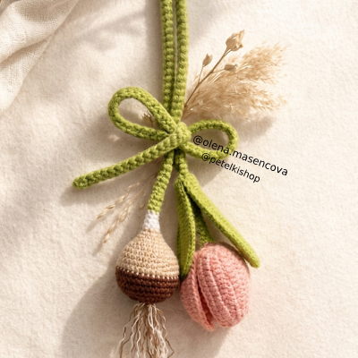 Підвіска тюльпан на сумку- схема в'язання гачком